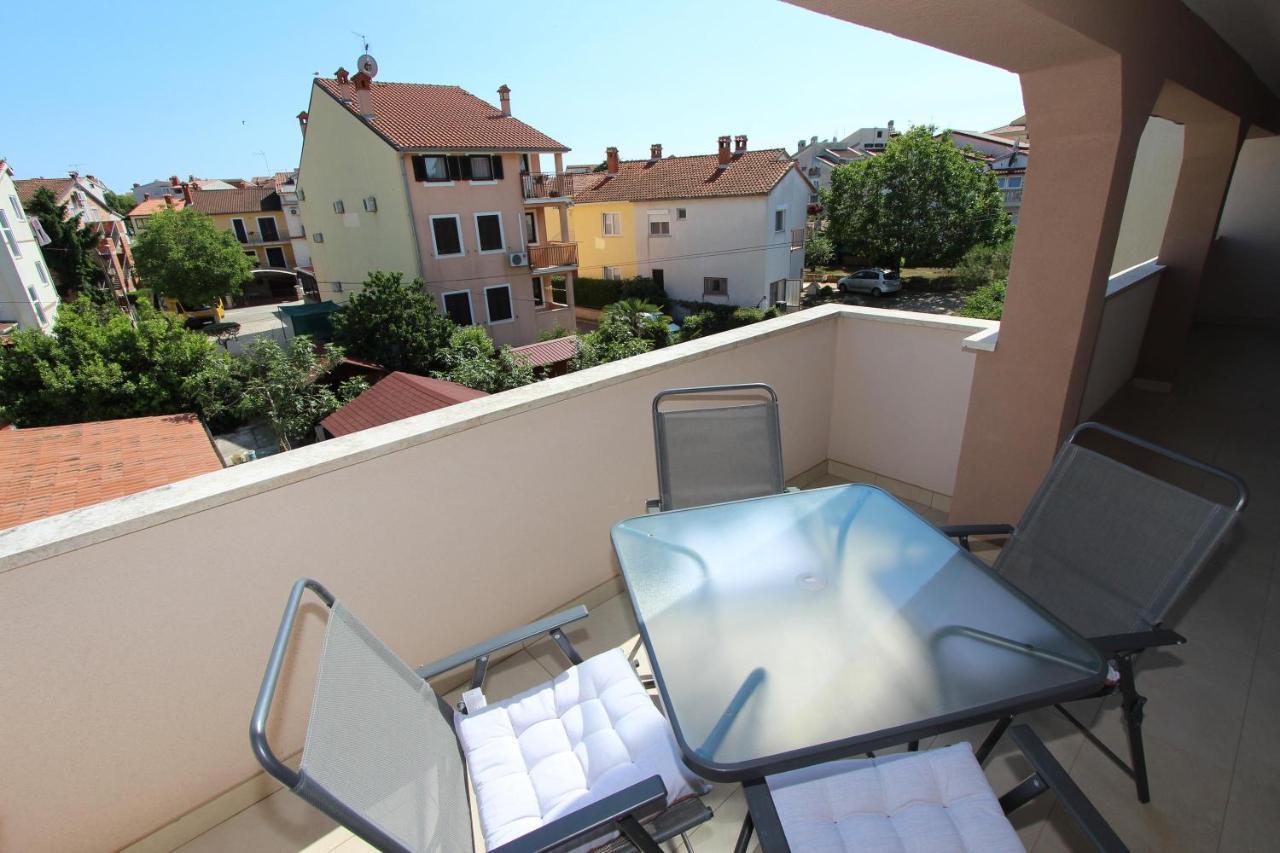 Apartments Eni Rovinj Exterior photo