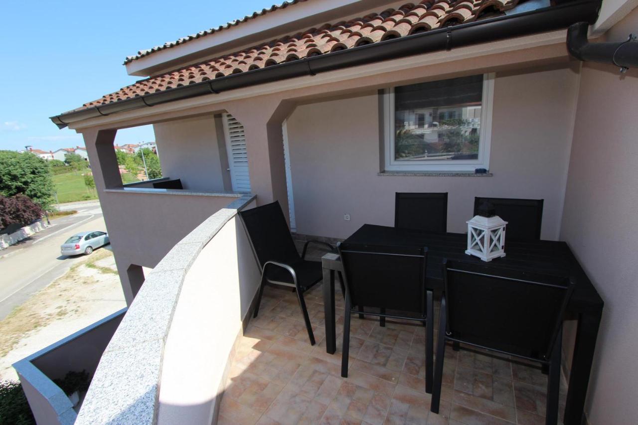 Apartments Eni Rovinj Exterior photo