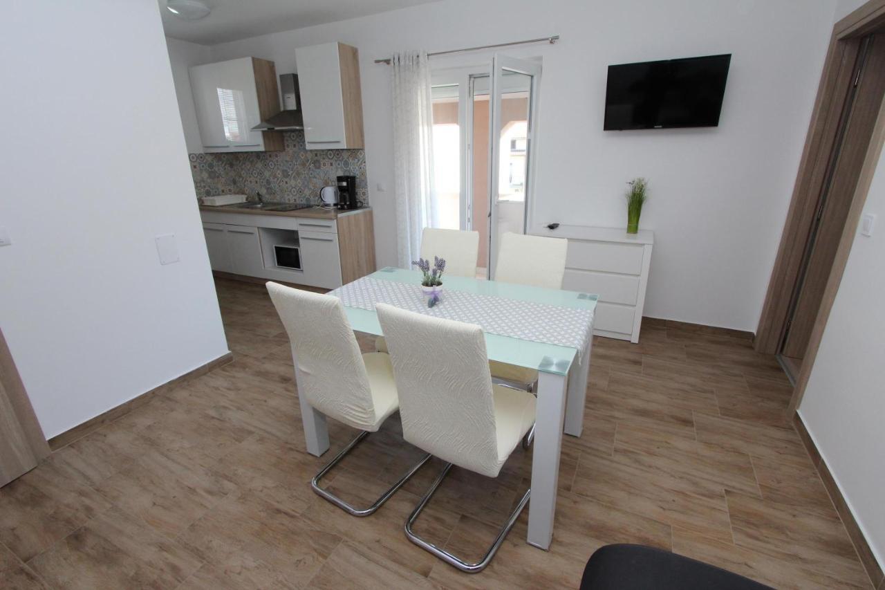 Apartments Eni Rovinj Exterior photo