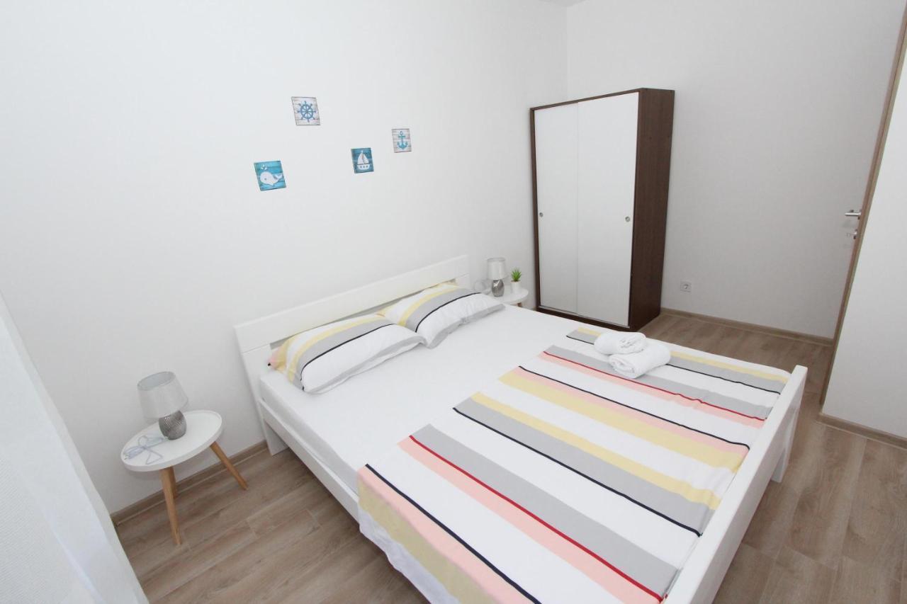 Apartments Eni Rovinj Exterior photo
