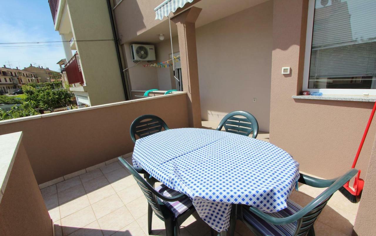 Apartments Eni Rovinj Exterior photo